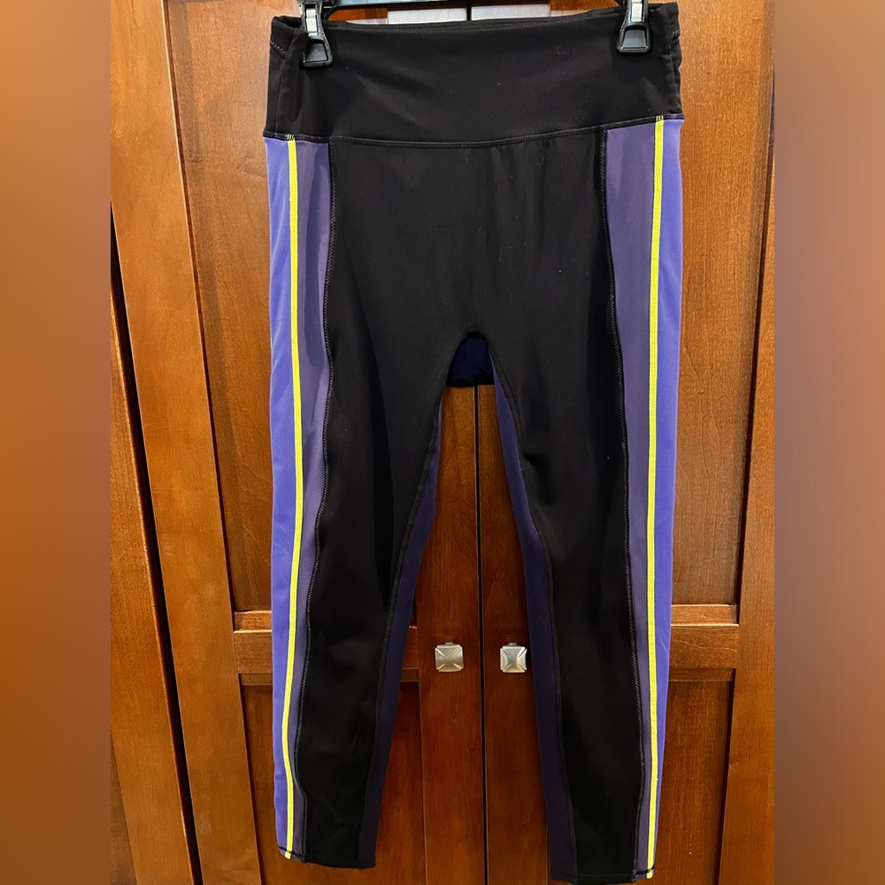Fabletics Black with side stripe leggings Trinity high waisted run size Large